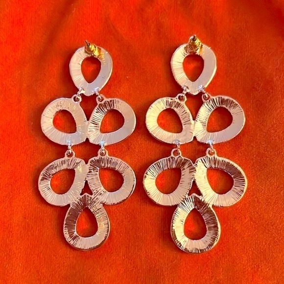 Brand New Chevaux Rose Gold Tone Bold Statement Drop Earrings - Picture 10 of 12